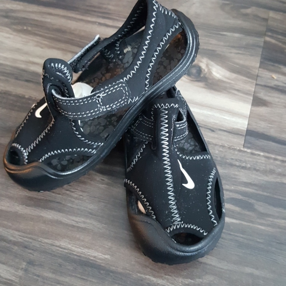 Nike sandals
